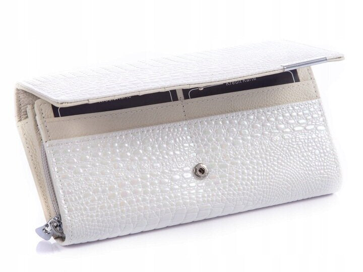 Sieviešu ādas maks